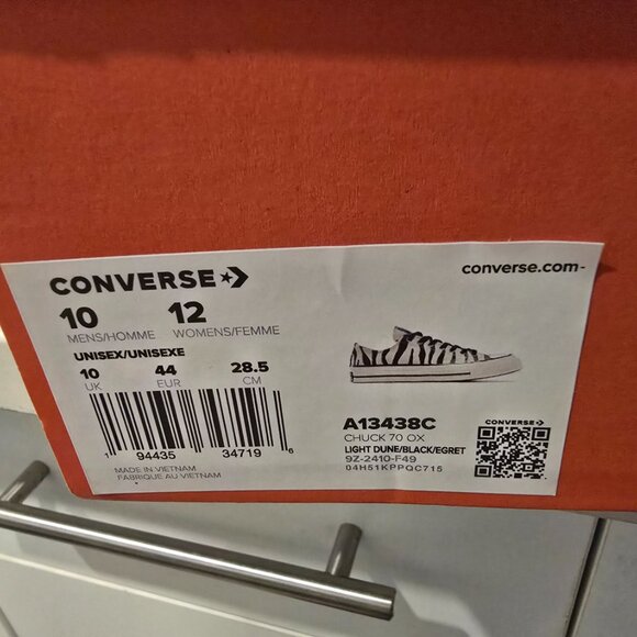 Converse Chuck 70 Low Glow-In-The-Dark Zebra Print Men's Casual A13438C SIZE 10 - Picture 11 of 15